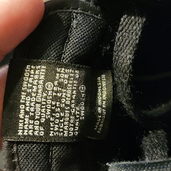 Kids Jordans - Picture 10 of 10